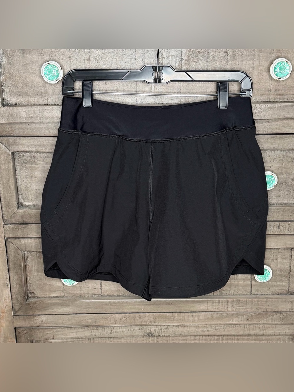 Lands' End Women's Black Athletic Activewear Knit Stretch Shorts Pockets Size 6